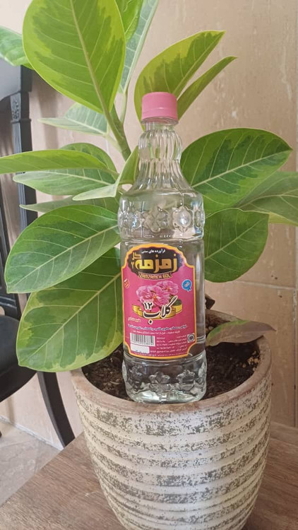 گلاب دو آتیشه rose water